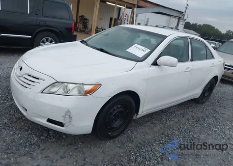 2009 Toyota Camry Le z USA, uszkodzony, nr VIN 4T1BE46K59U903613